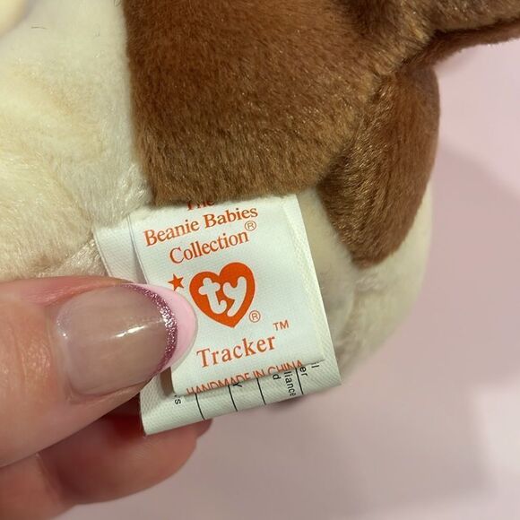 1998 Original Ty Beanie Baby Tracker the Basset Hound Excellent Condition NWT - Picture 10 of 11